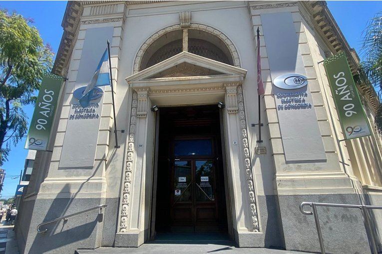 La Cooperativa Eléctrica informó hasta cuándo permanecerán cerradas sus oficinas