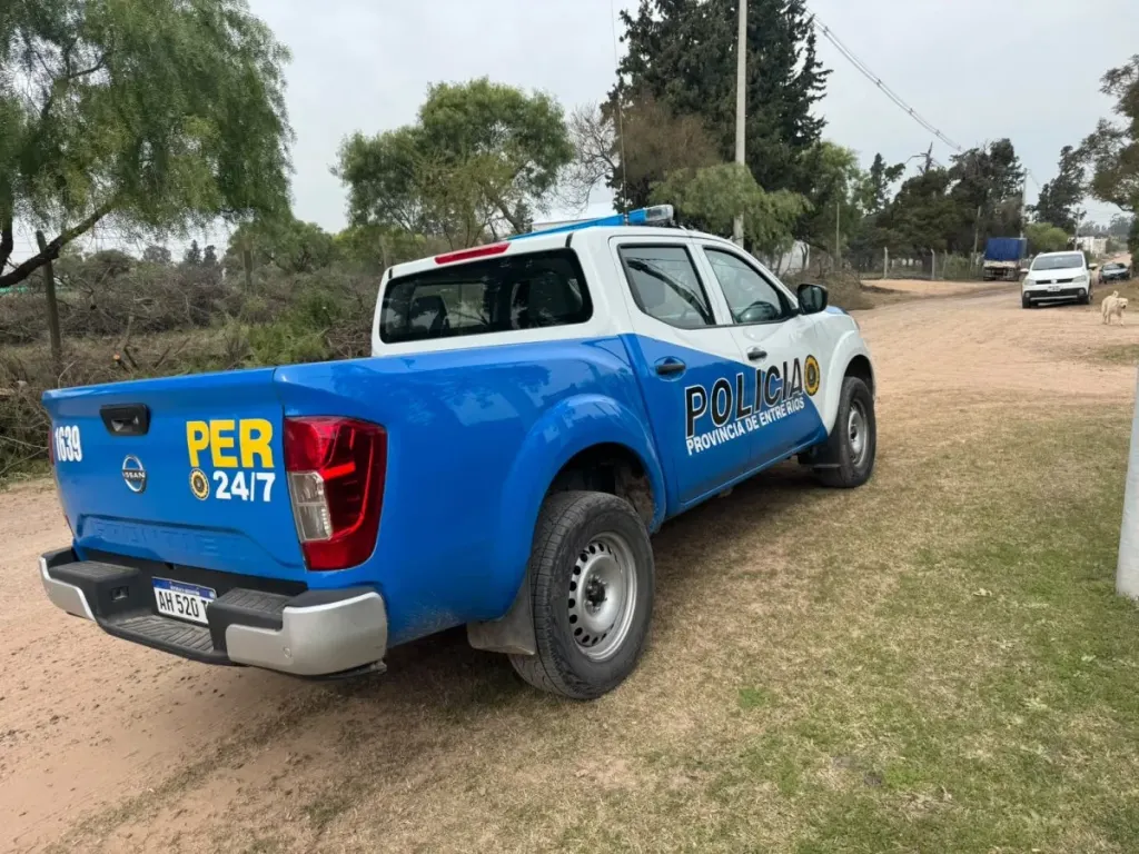 La oficial de Policía continúa internada en estado crítico