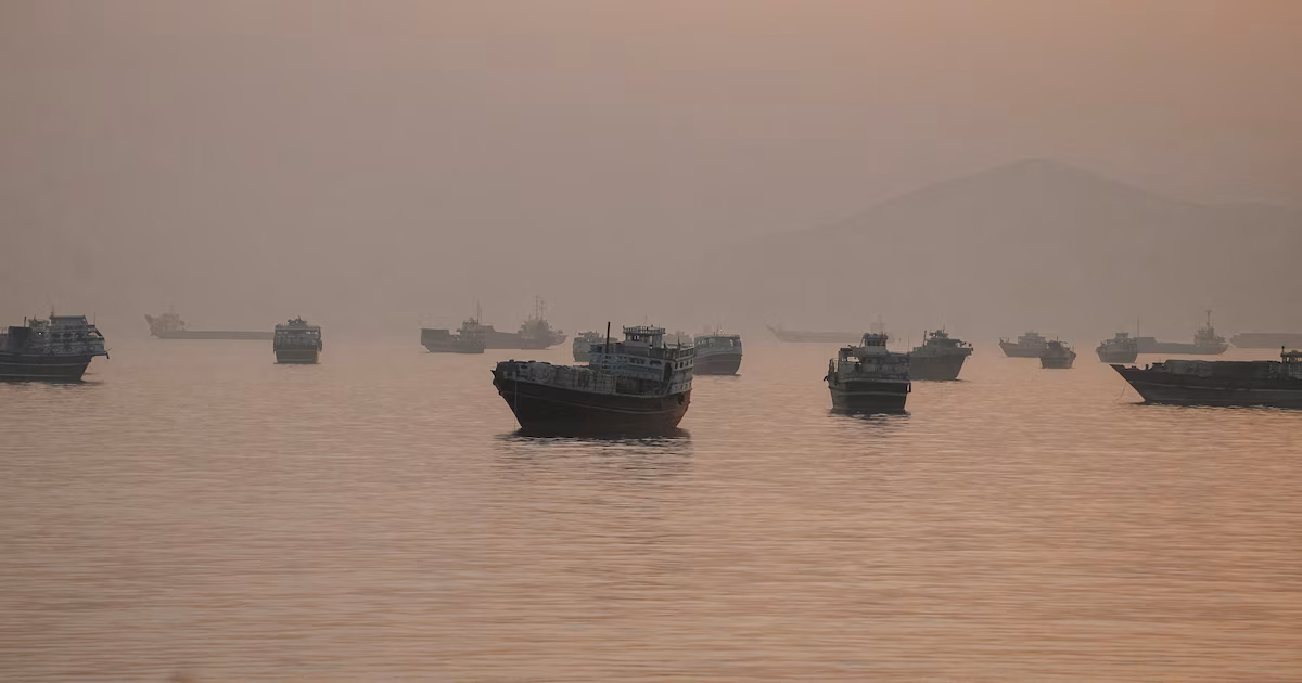 La OMI alerta por 6.000 marinos varados en el Golfo Pérsico