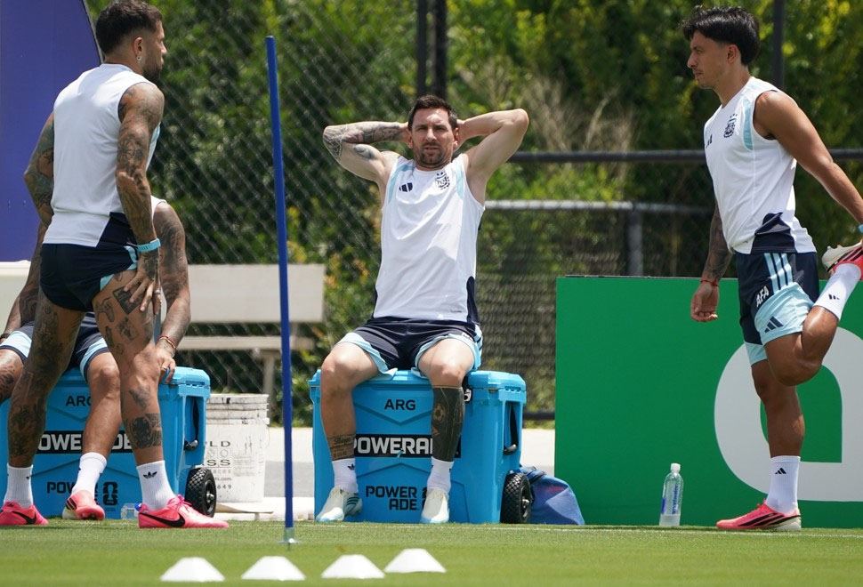 Lionel Scaloni comienza a definir el once titular para enfrentar a Suiza