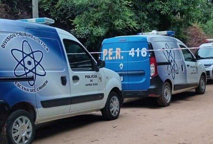 Oficial de la Policía en grave estado tras recibir un balazo de su propia arma