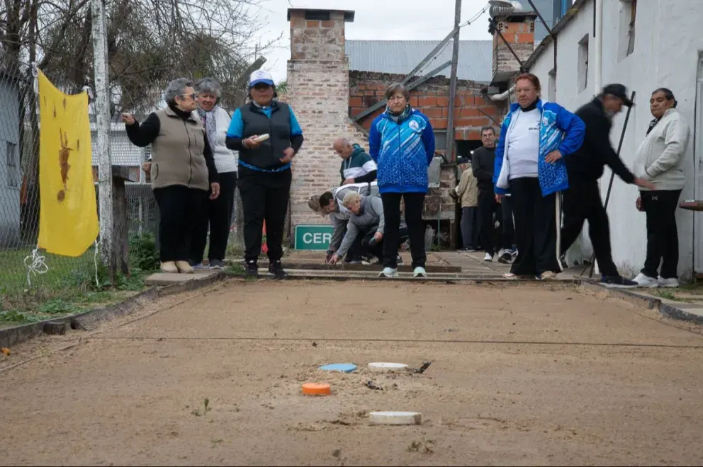 Paraná: Adultos Mayores palpitaron los Juegos Deportivos de la Ciudad con una jornada de tejo