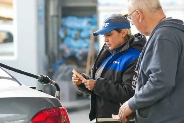 Presión energética: la suba de combustibles sumaría hasta 2,5 puntos a la inflación anual en Argentina