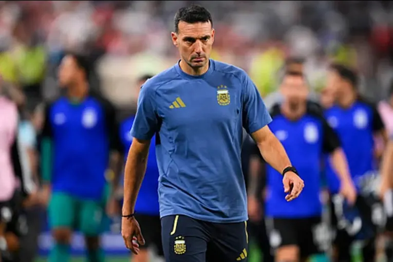Selección Argentina: las dos dudas de Scaloni para definir el equipo ante Suiza