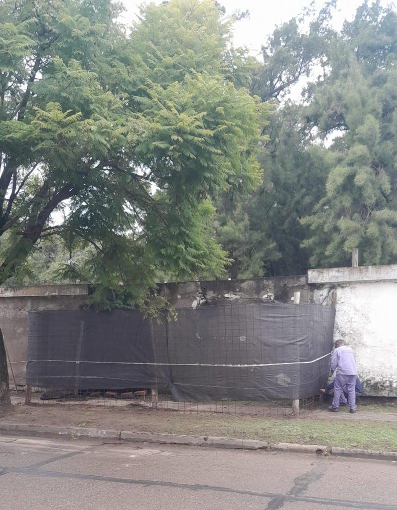 Trabajos en el muro perimetral del Cementerio Municipal