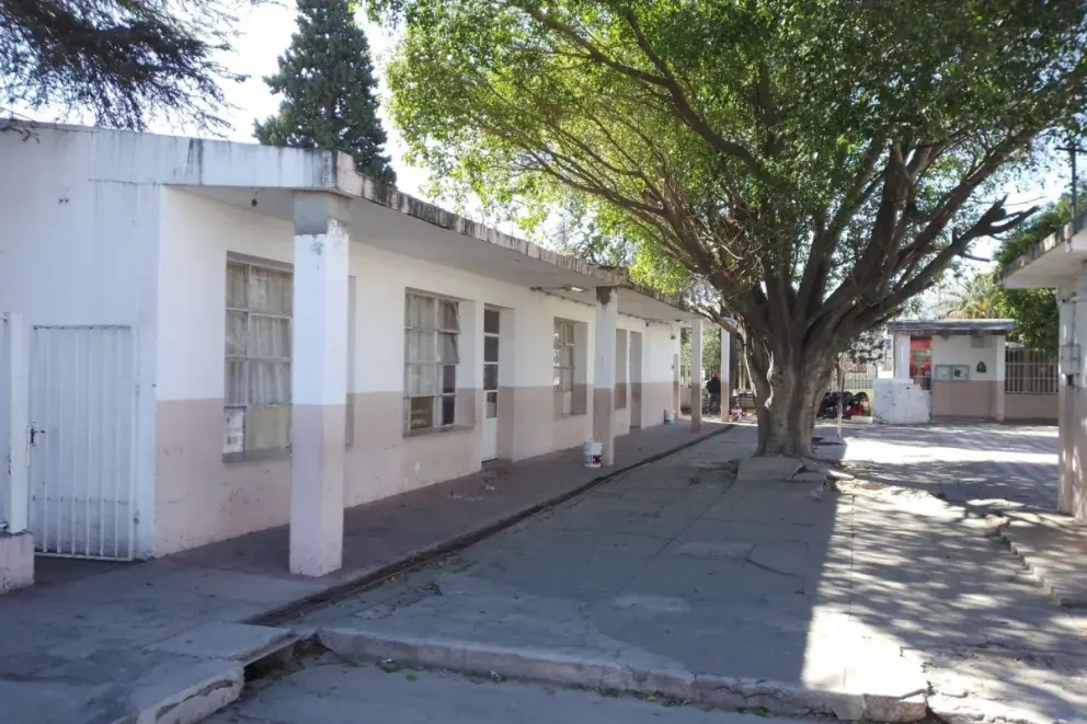 Tres empresas presentaron ofertas para ejecutar mejoras edilicias en la Escuela Evaristo Carriego de Paraná