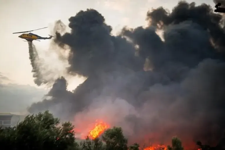 Un incendio forestal dejó una docena de muertos y desaparecidos en el sur de España