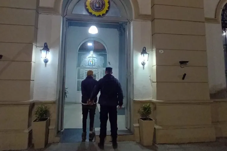 Un reincidente por drogas que atentó a balazos contra un hombre pasará más de tres años preso