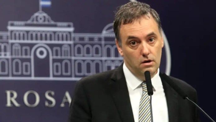 Adorni pidió una prórroga para justificar su patrimonio ante la Justicia