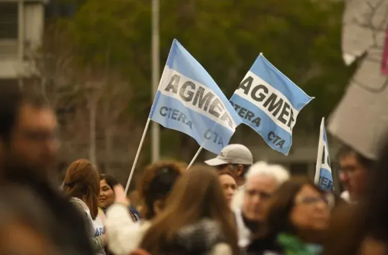 Agmer pide «urgente» convocatoria a paritaria salarial
