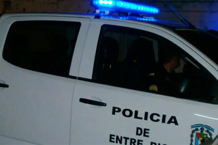Allanamiento y secuestros varios en un taller de motos. Un detenido