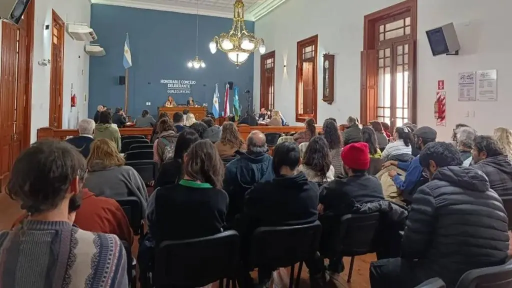 Ante el descontento de un grupo de artistas, el oficialismo aprobó el traslado del Centro Cultural Gualeguaychú