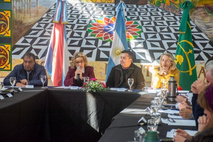 Ante la posible llegada de "El Niño", la intendenta de Victoria presidió la Mesa de Trabajo