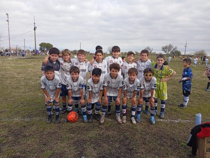Atlético Uruguay festejó en San Justo
