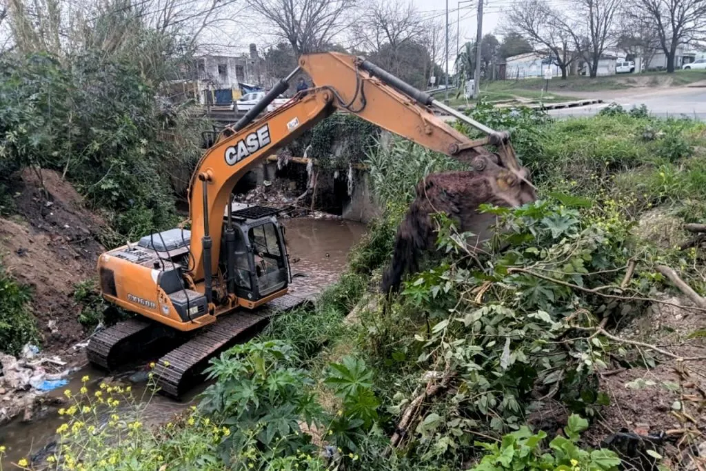 Avanzan trabajo de limpieza en arroyos