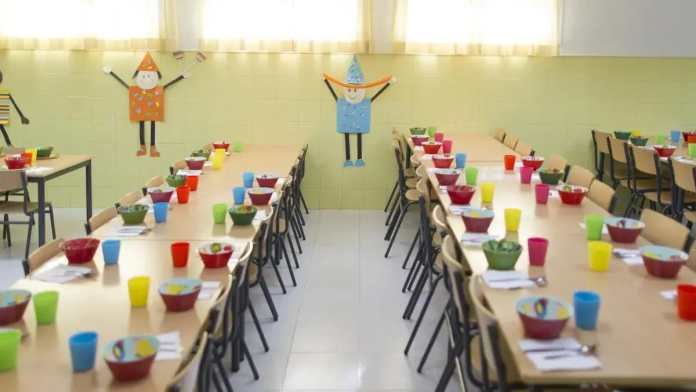 Ballejos: “Hay escuelas donde los chicos desayunan una manzana en invierno o mate cocido con pan”