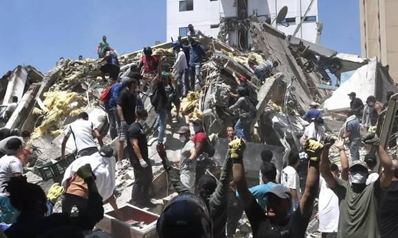Colombia busca a las víctimas de su peor terremoto en la última década, que deja más de 110 muertos