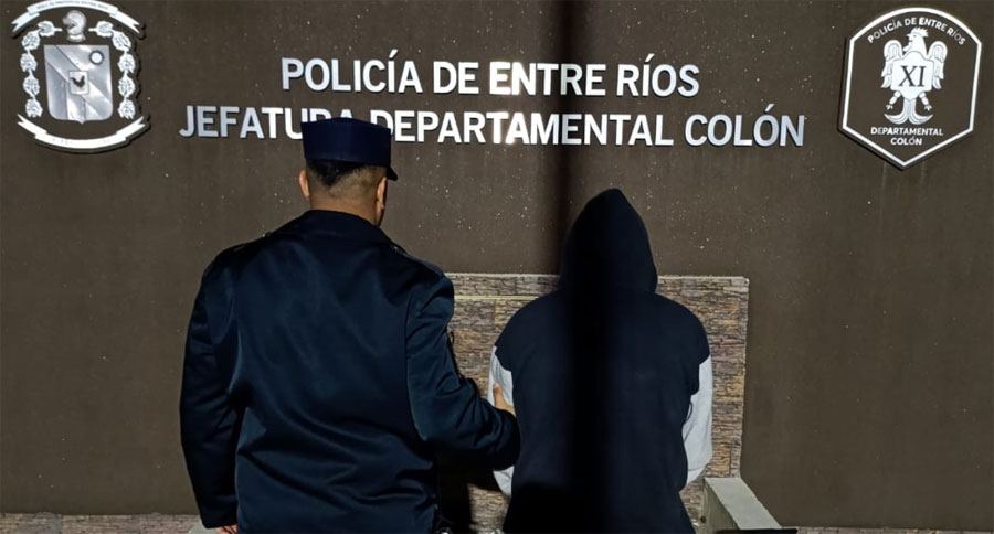 Colón: fue a la Comisaría de la Mujer con su bebé para increpar a su ex y terminó detenido tras resistirse a la Policía