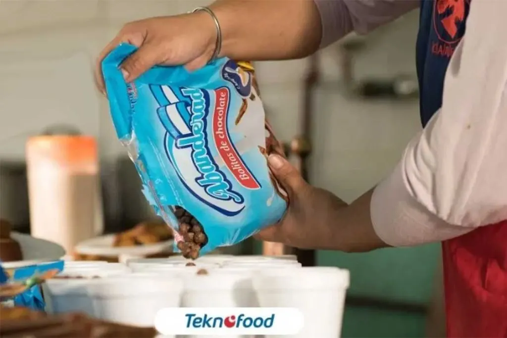Comedores escolares: “en una o dos semanas ya podríamos empezar” con las compras a Teknofood, anunció Azzalini