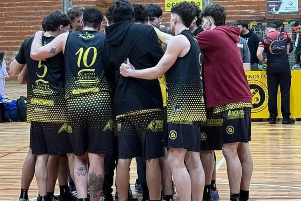 Comenzó la Liga Provincial de Mayores de Básquetbol. Triunfo de Capuchinos de local y derrota «Verde» en Villaguay