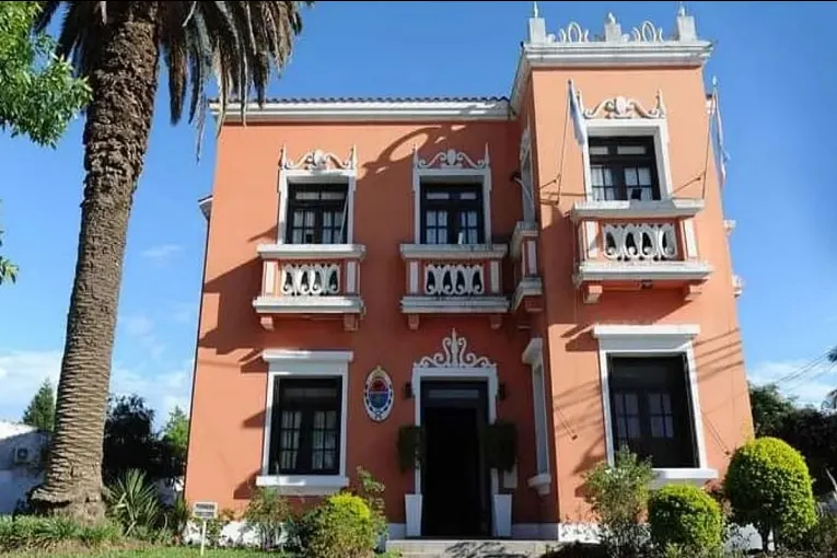 Confirman recomposición salarial para los empleados de un municipio de la región