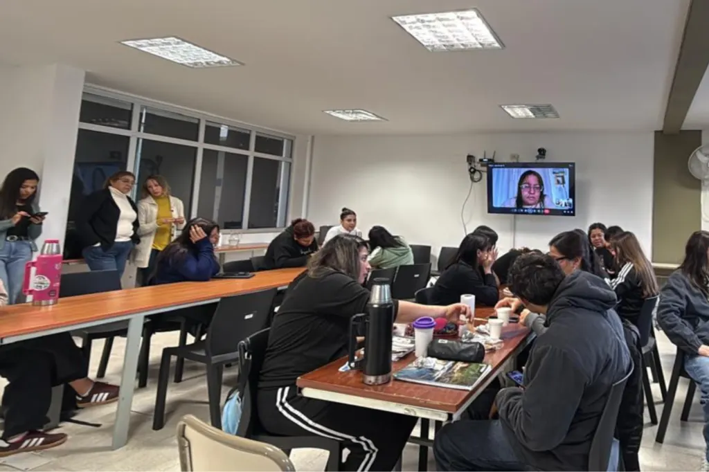 Copnaf y Uader acercaron herramientas digitales a adolescentes que transitan procesos de autonomía