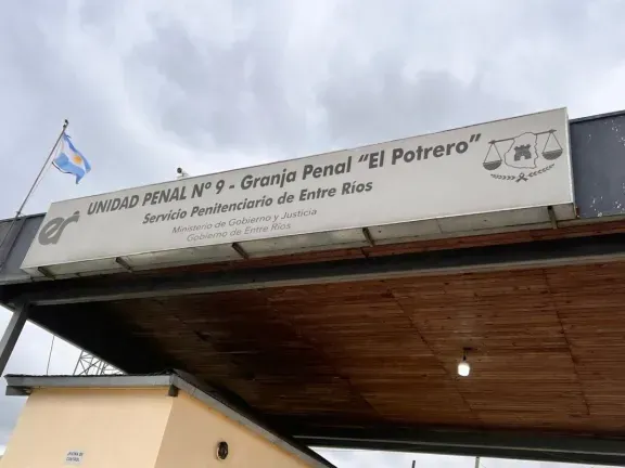 Cuatro internos de la UP9 fueron asistidos en el Hospital Centenario por un cuadro de intoxicación