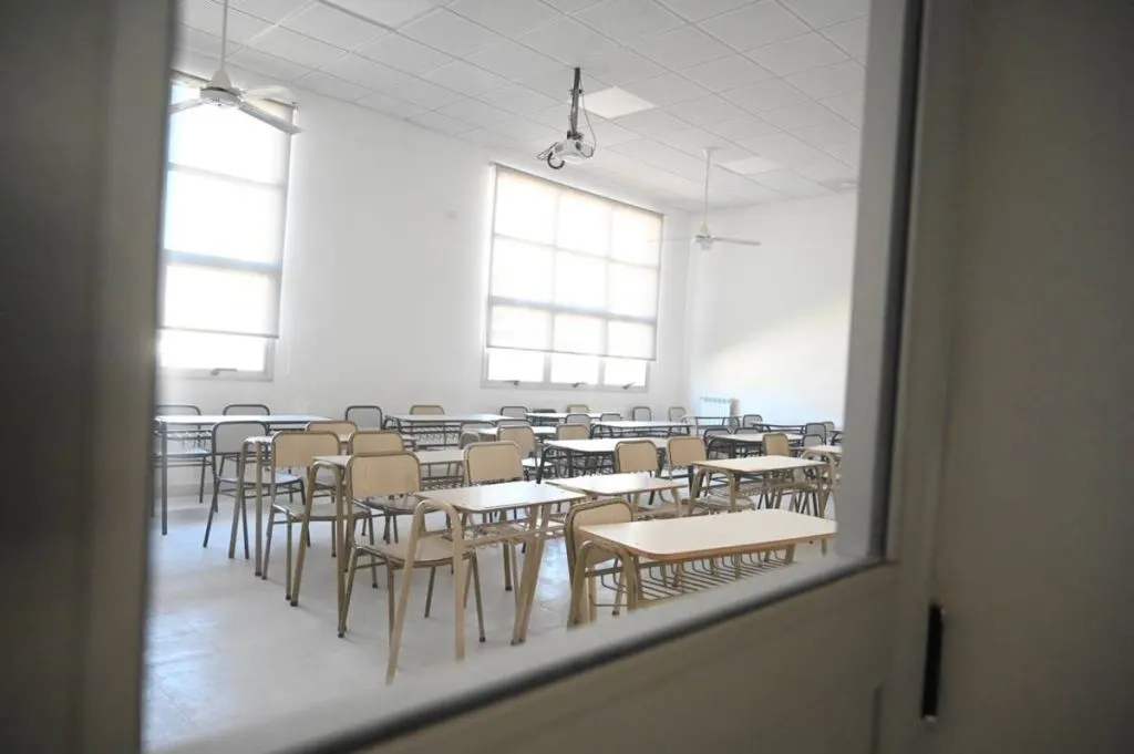 Docentes universitarios de Entre Ríos llevan adelante un nuevo paro este miércoles: los reclamos