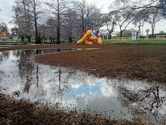 El agua se va, las preocupaciones quedan