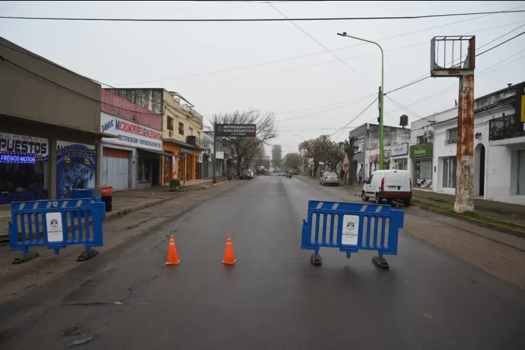 El Gobierno municipal trabaja en la reparación de calzada en Primera Junta y San Juan