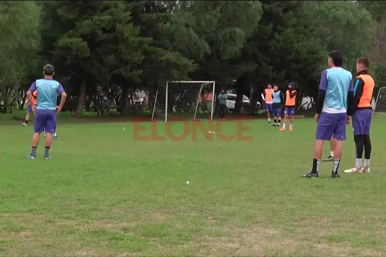 El selectivo de la Liga Paranaense inició los entrenamientos para enfrentar a Laguna Paiva