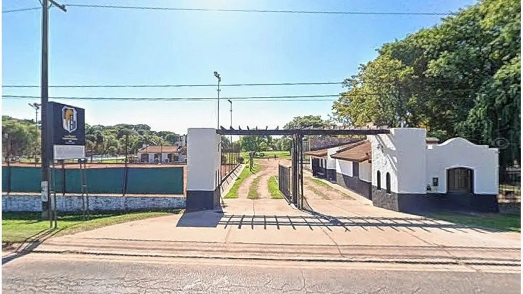 Estudiantes anunció el cierre preventivo del Plumín por las balaceras