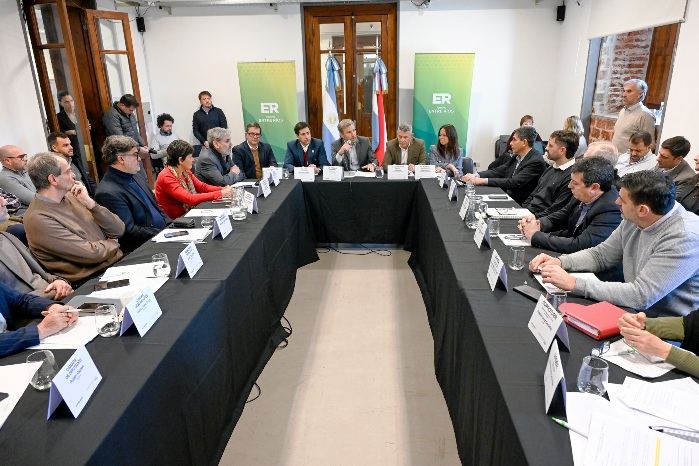 Frigerio anunció un paquete de medidas para sostener al turismo entrerriano
