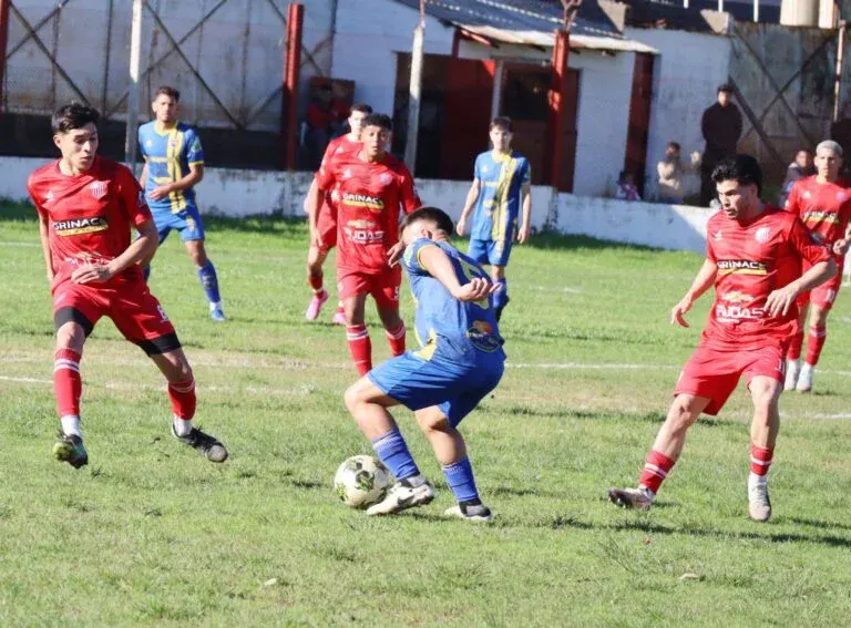 Fútbol Local: Constitución, Nebel, San Lorenzo, Salto Grande y La Bianca ganaron en el inicio del Clausura