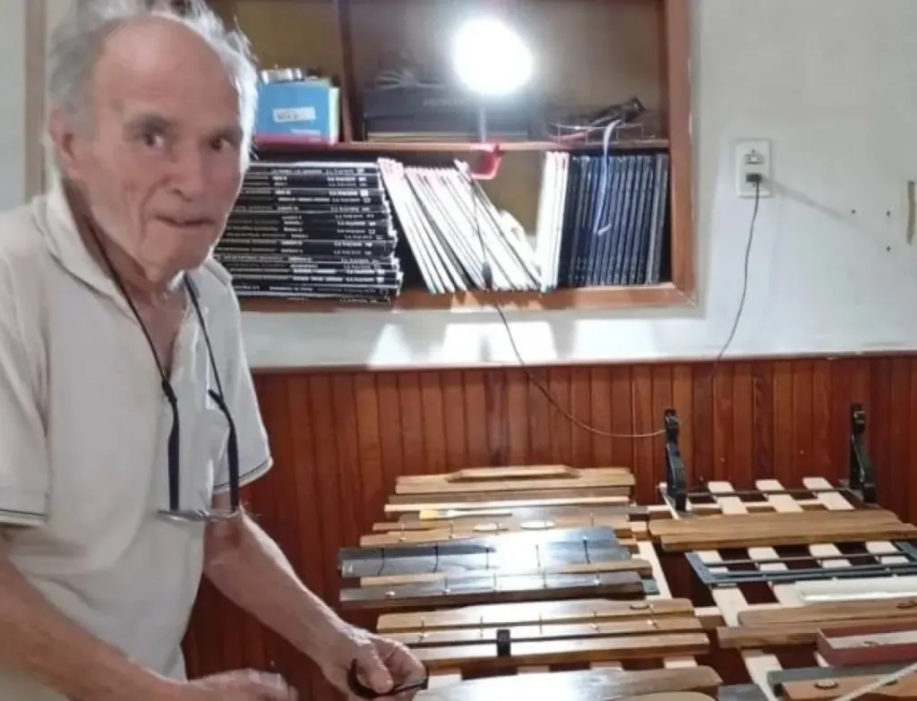 Hondo pesar por la partida de Luis Enrique Daroca, impulsor, fundador y socio del Centro Cultural Urquiza