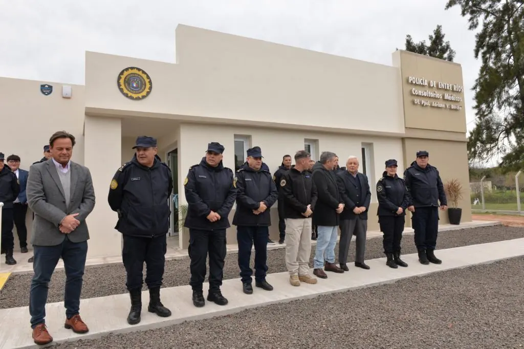Inauguraron consultorios médicos y destacamiento policial en Concepción del Uruguay