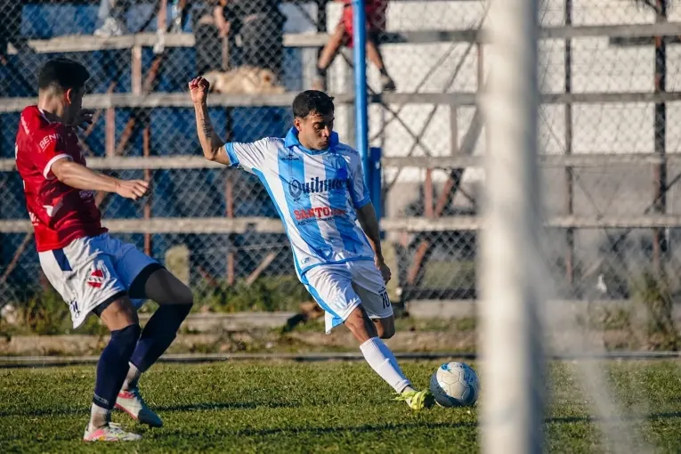 Juventud Unida enfrenta a Independiente en un duelo de protagonistas