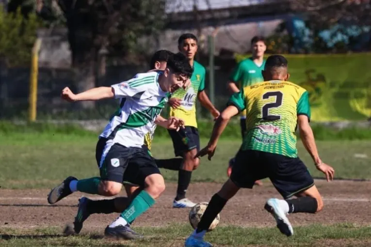 Juventud Urdinarrain ganó y le puso suspenso a la definición del torneo Eduardo Barbosa