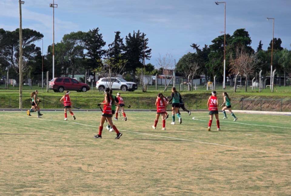 La Paz recibió la instancia zonal de hockey femenino de los Juegos Entrerrianos Juveniles