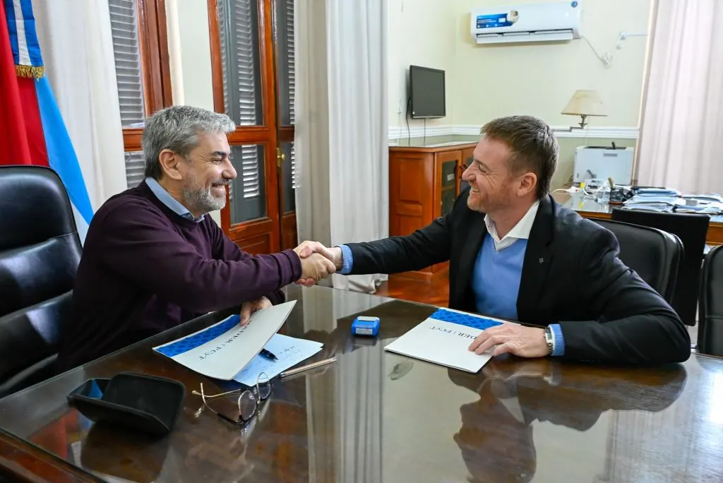 La provincia impulsa con la Uader pasantías para fortalecer la formación de estudiantes