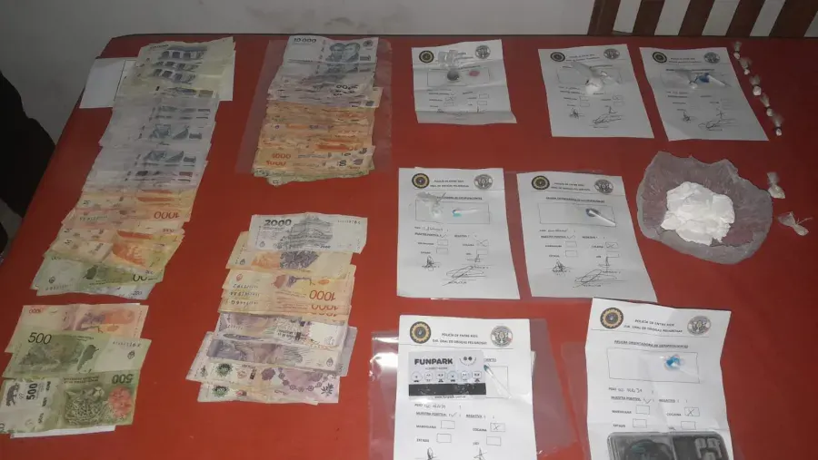 Más de 100 gramos de cocaína y dos detenidos tras un allanamiento en barrio Humito de Paraná