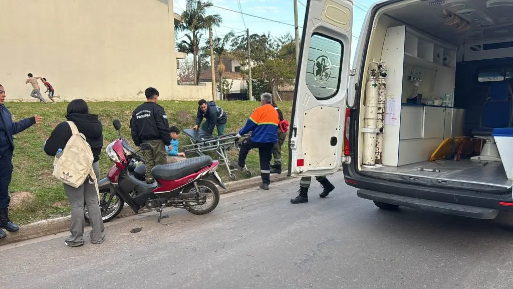 Motociclista sufrió lesiones al chocar contra un perro en la zona sur de la ciudad