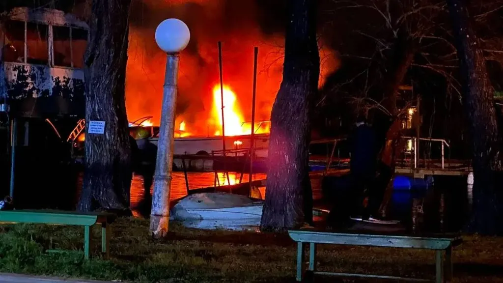 Murió el hombre que había sufrido graves quemaduras tras el incendio de su embarcación