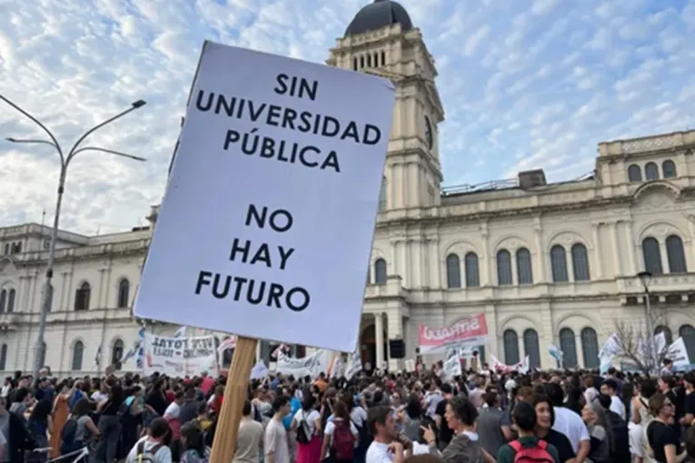 Nodocentes universitarios de Entre Ríos se suman al paro de 48 horas de este jueves y viernes