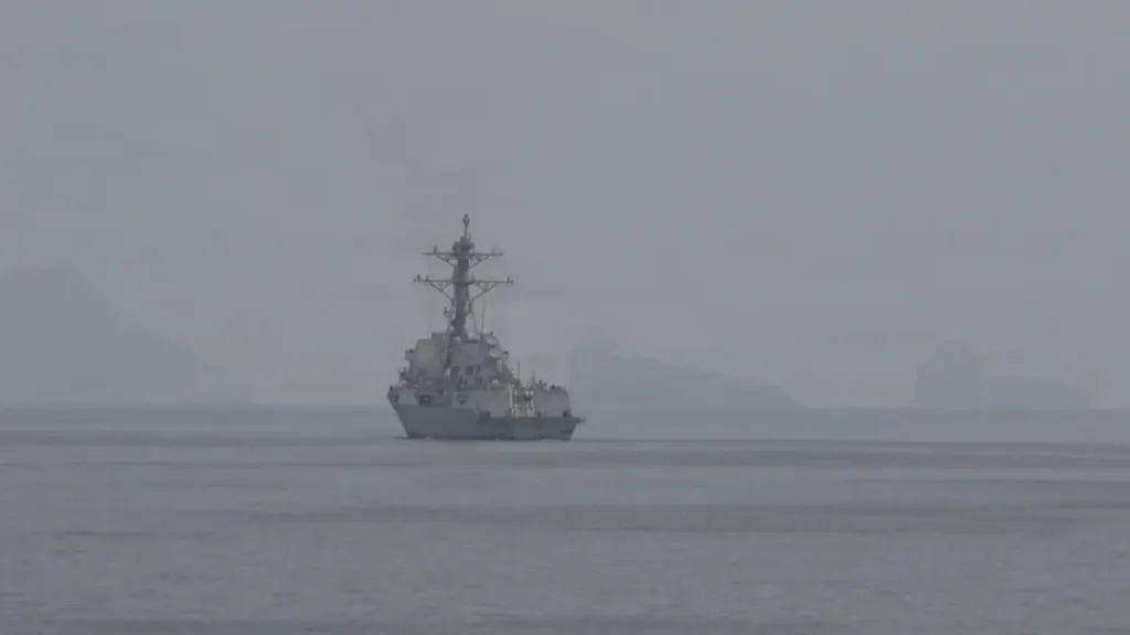 Ormuz casi paralizado tras seis meses de guerra en Medio Oriente