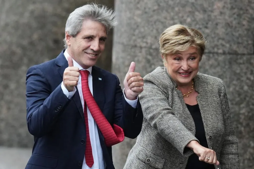 Polémica. El Gobierno no destinó $784.000 millones del impuesto al combustible a obras viales en lo que va del año