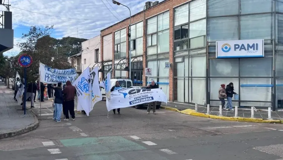 Publicaciones sobre la atención a jubilados en hospitales motivaron un pedido de informes que recordó la deuda del PAMI con la provincia
