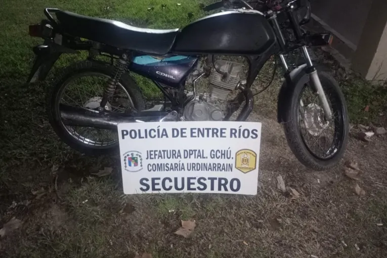 Recuperaron una moto robada hace 26 años durante un control policial