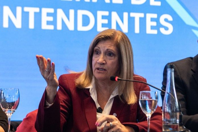 Romero: “El impuesto al combustible debe volver a sostener las rutas”