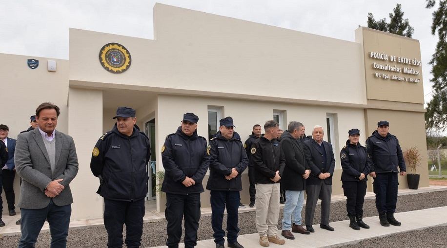 Roncaglia inauguró Clínica Policial y el Destacamento Urquiza en C. del Uruguay